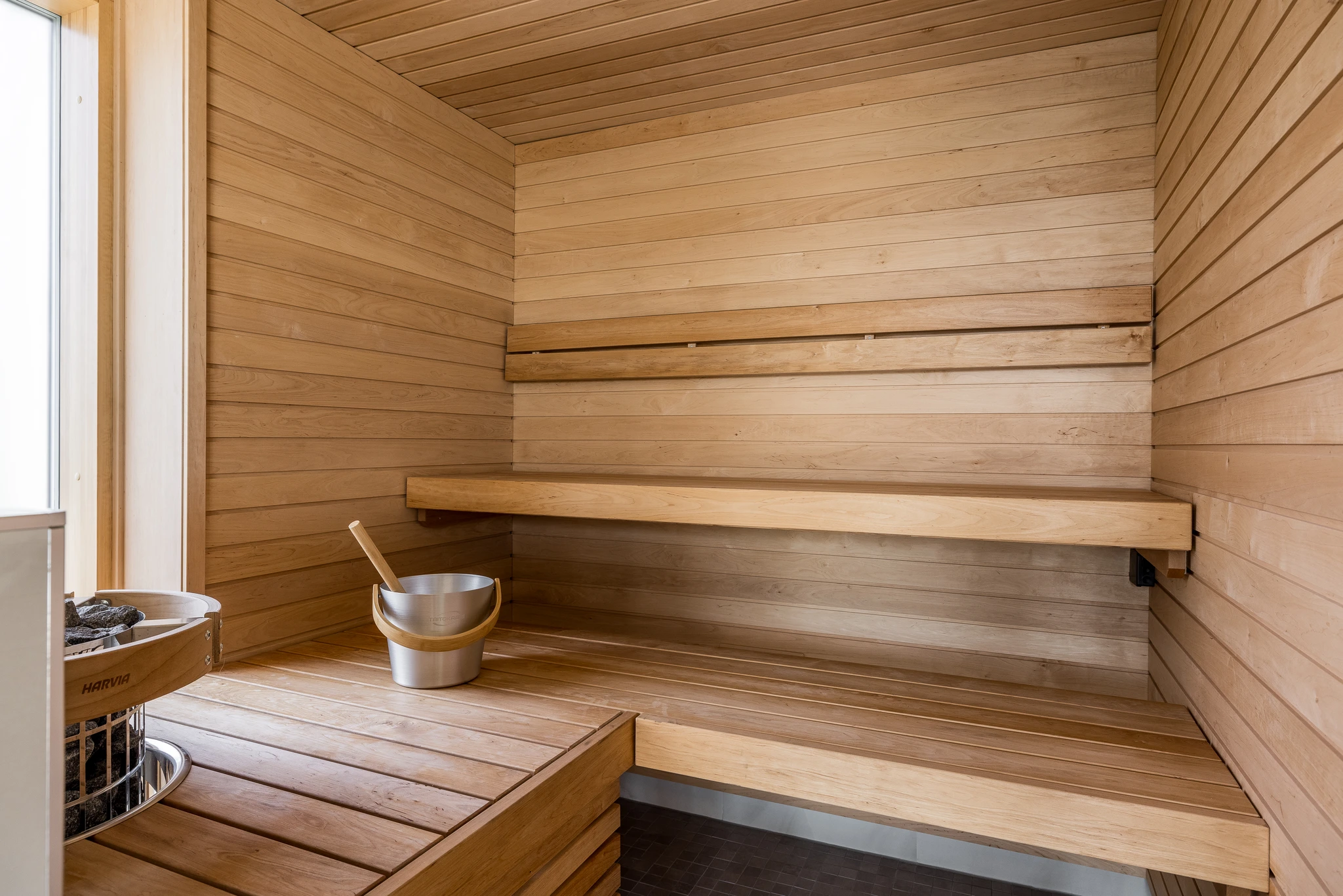 Puupintainen sauna